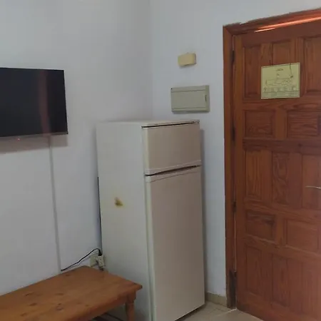 4-Bed Apartment In Costa Del Silencio *
