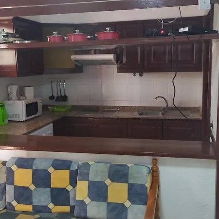 Apartment 4-Bed Apartment In Costa Del Silencio